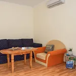 Sun ساني بيتش